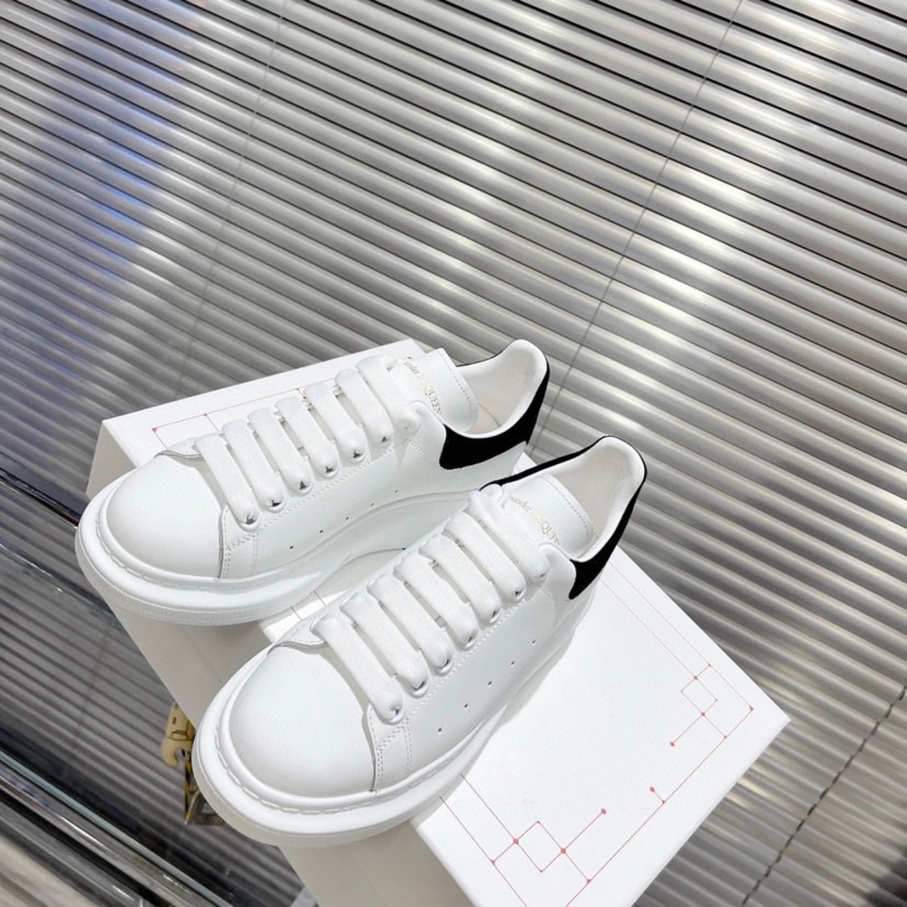 Alexander McQueen Oversized Sole Sneakers Size EU 44